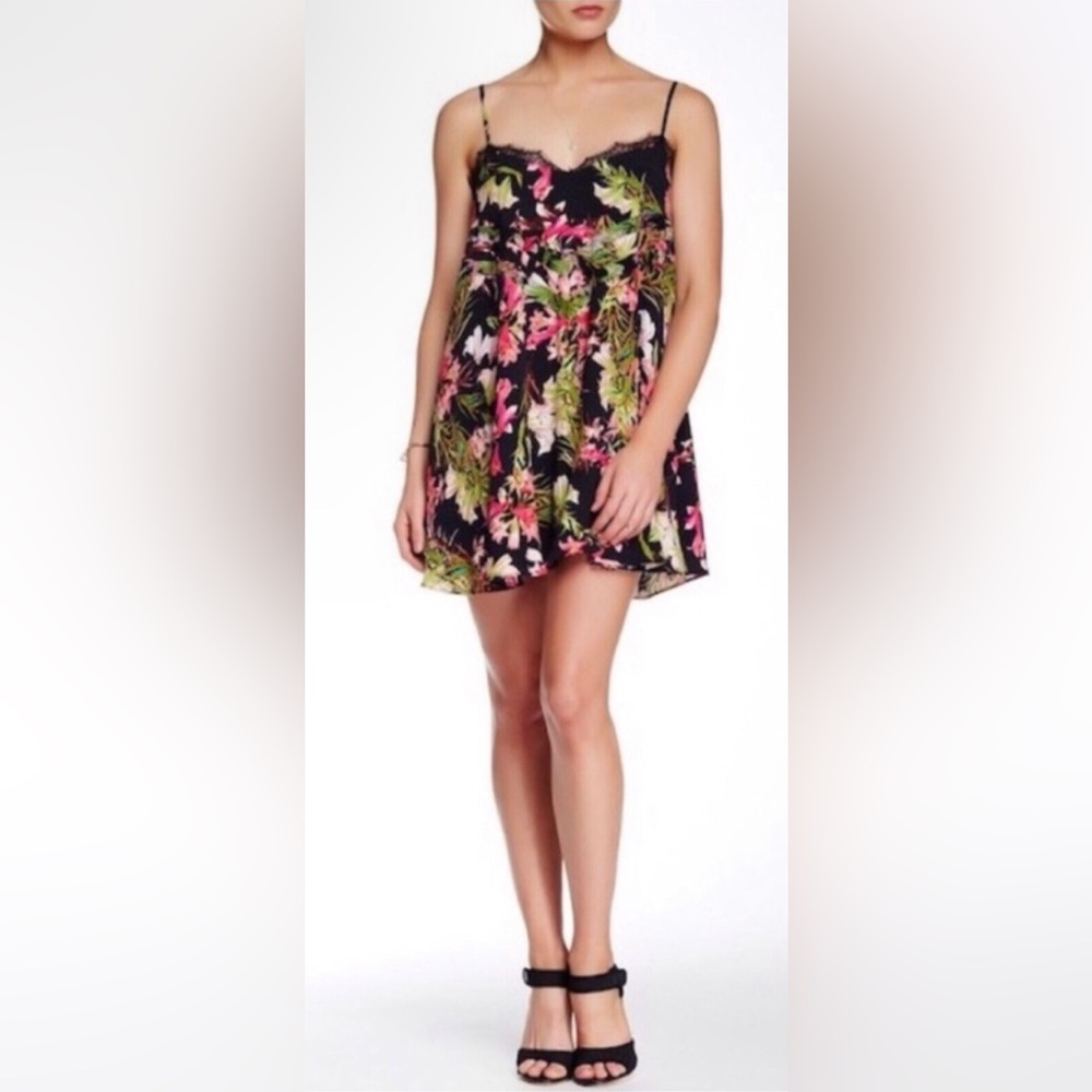 Lovers + Friends Bahia Babydoll Dress New - Picture 1 of 4